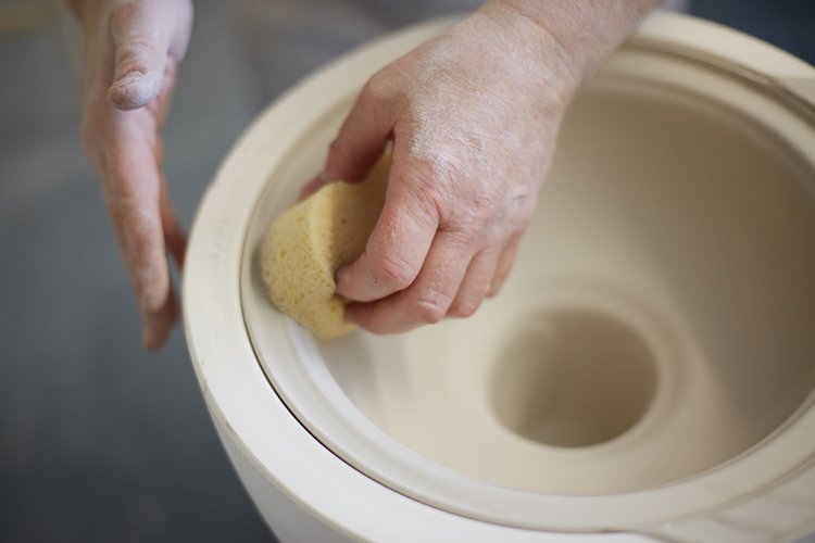 Stap 3 Bone China mal schoonmaken